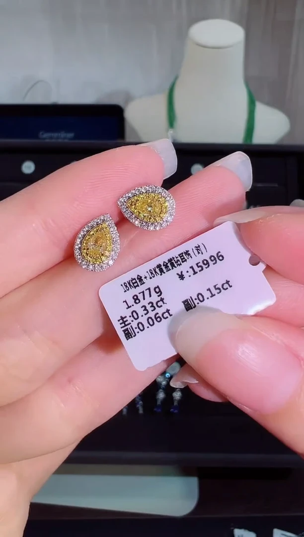 18K金镶嵌耳饰钻石BE5811#-W+Y#130