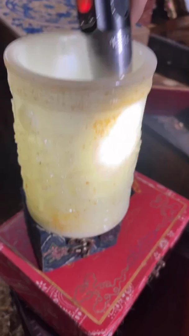 香榧木（1个白色笔筒0