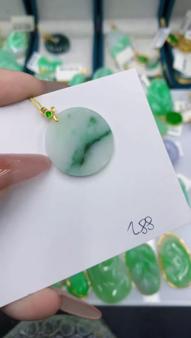 颈饰未镶嵌翡翠111111