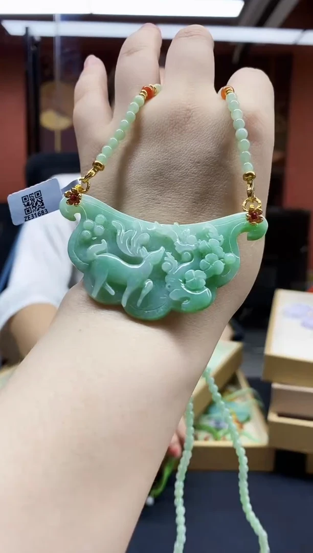 颈饰未镶嵌翡翠翡翠吊坠