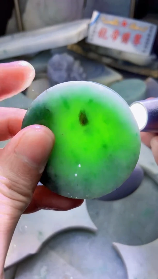 吊坠(不含链)未镶嵌翡翠翡翠镯心料