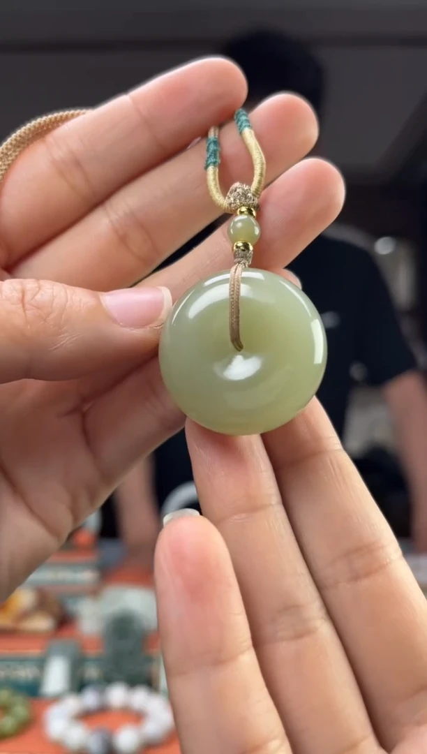 和田玉未镶嵌颈饰佩佩30mm左右