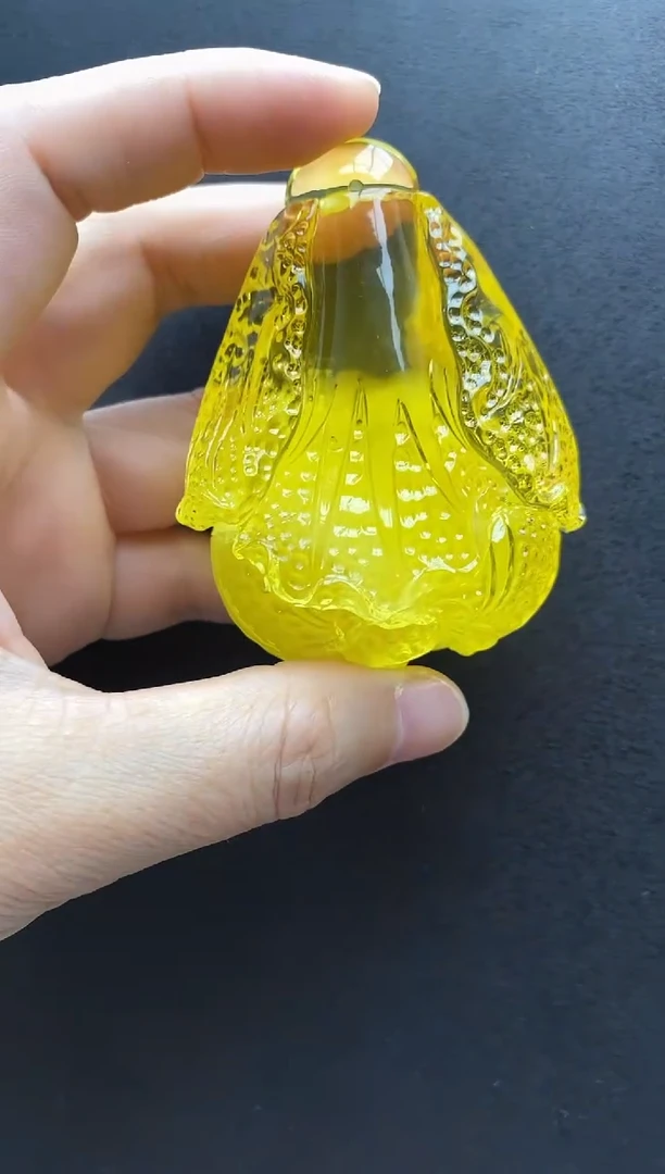 裸石琥珀未镶嵌吊坠