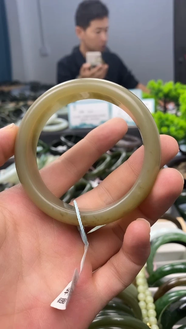 未镶嵌手镯和田玉58.7