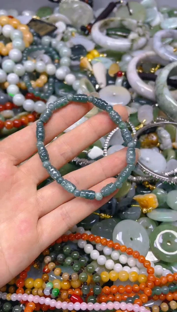 翡翠未镶嵌颈饰/K/翡翠A货,一件也是批发价