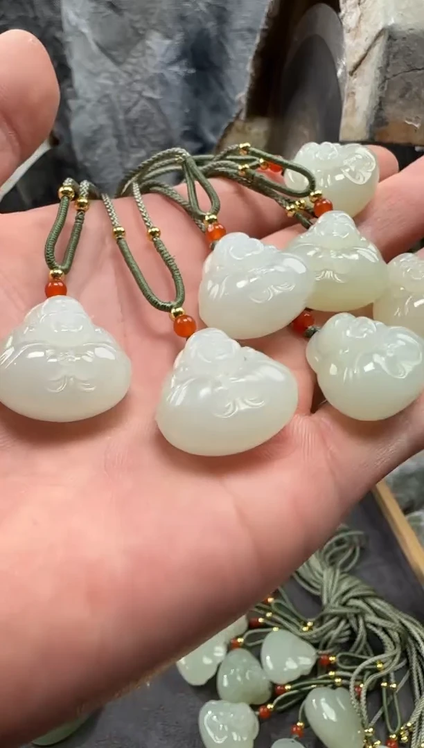 和田玉未镶嵌颈饰吊坠多样性拍一发一件