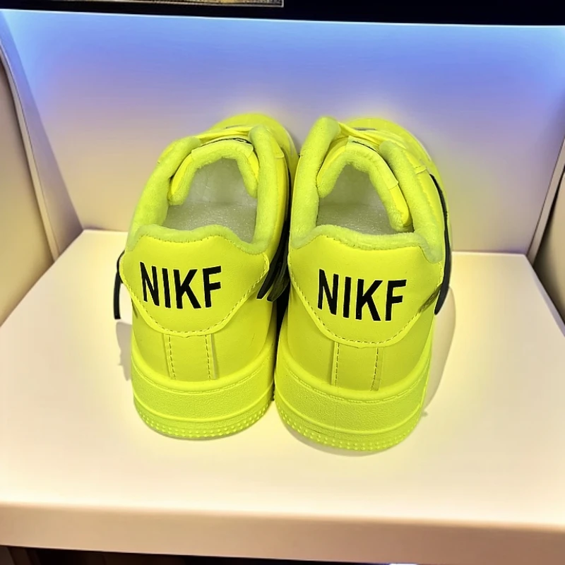 男鞋流行板鞋休闲运动鞋低帮时尚加绒男款舒适百搭复古经典