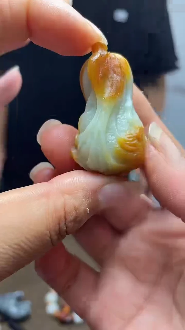 未镶嵌和田玉挂件1