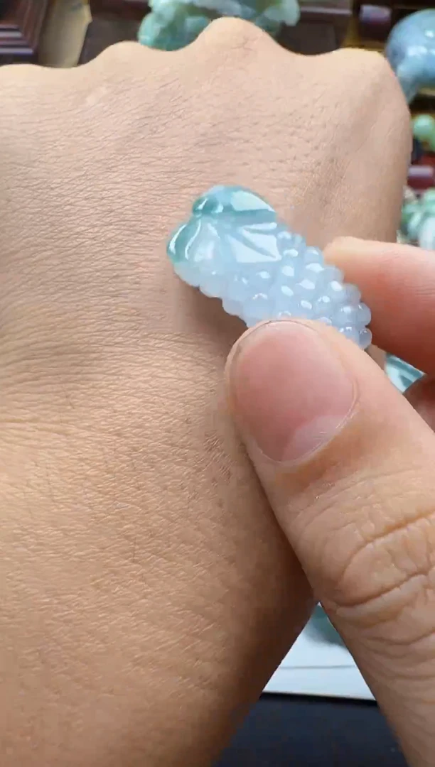 吊坠(不含链)未镶嵌翡翠1