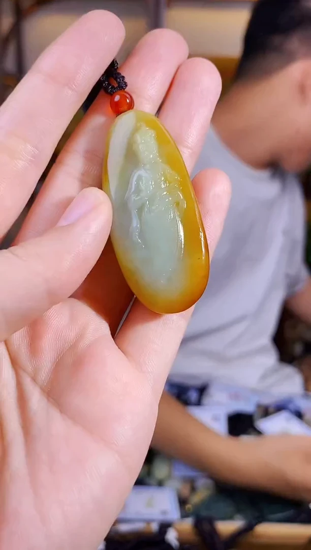 和田玉未镶嵌颈饰1