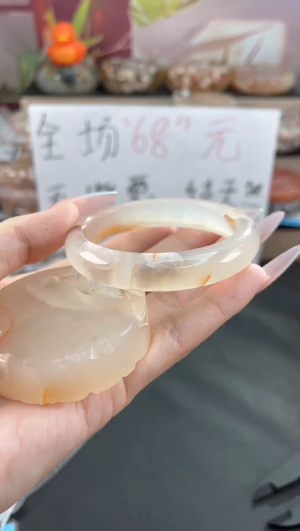 未镶嵌手镯石英质玉55