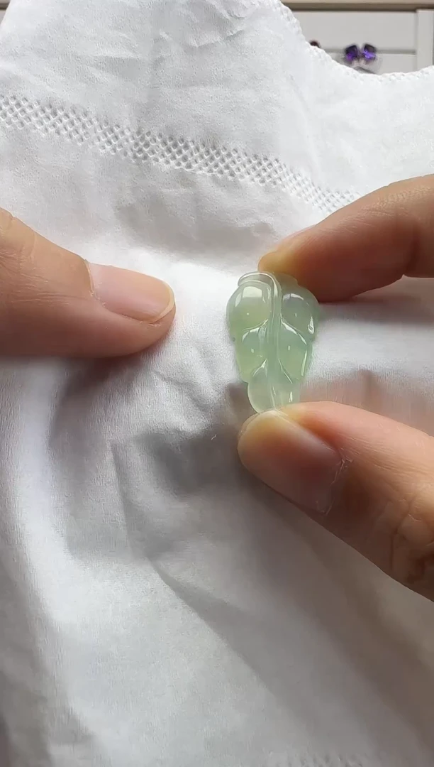吊坠(不含链)未镶嵌翡翠吊坠(不含链) 未镶嵌 翡翠