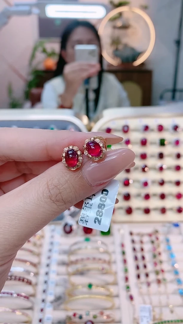 【闪购商品】碧玺18K金耳饰18K金镶嵌1