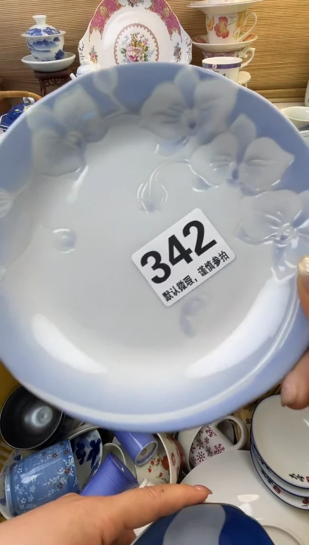 摆件红**姐摆件瓷器瓷器瓷器瓷器