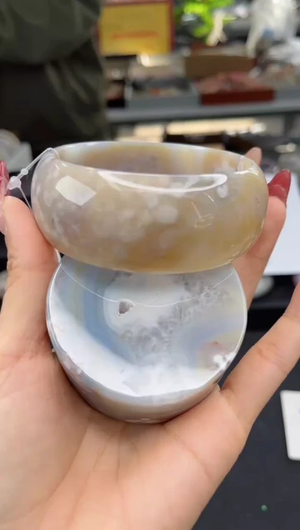 【闪购商品】石英质玉手镯未镶嵌64圈口（不退不换）1650756