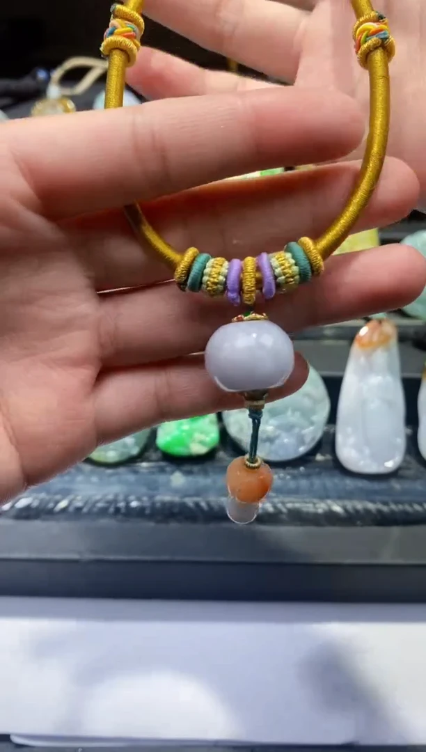 翡翠未镶嵌颈饰翡翠a货