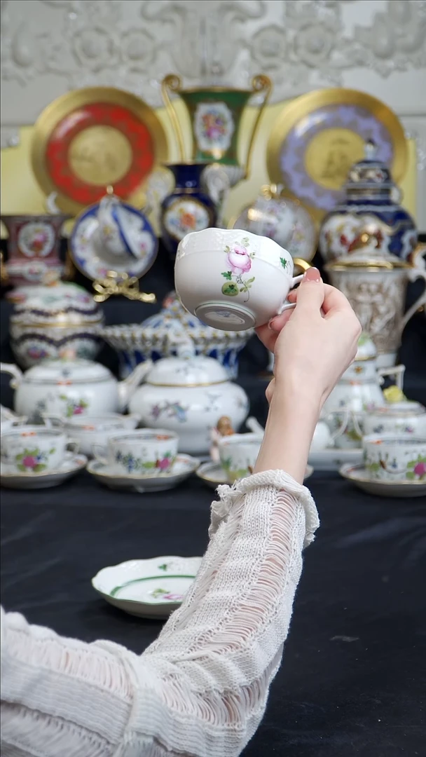 骨瓷婷婷中古器物如图所示22