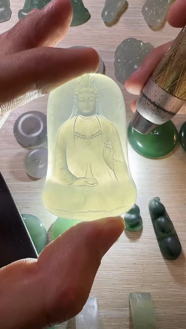 未镶嵌定制翡翠观音