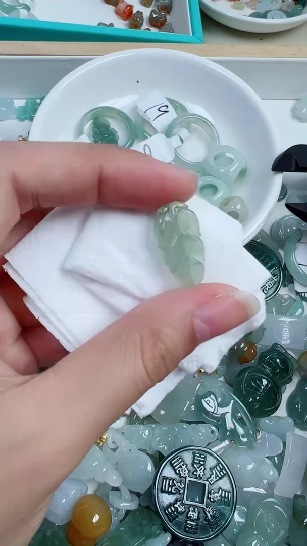 散珠翡翠249号链接，A货翡翠
