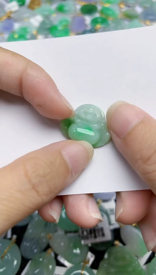 翡翠未镶嵌颈饰天然翡翠A货