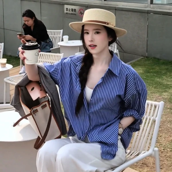 复古港风蓝色条纹衬衫女2025新款高级感复古高级防晒开衫上衣ins
