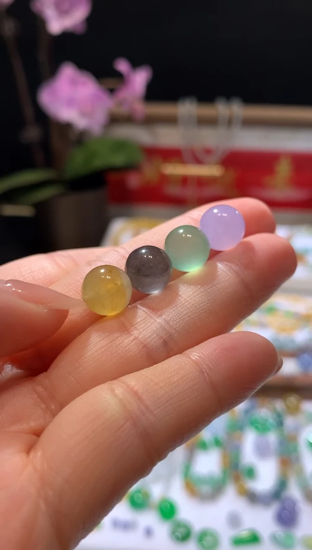 未镶嵌定制翡翠9卡珠子一组四个