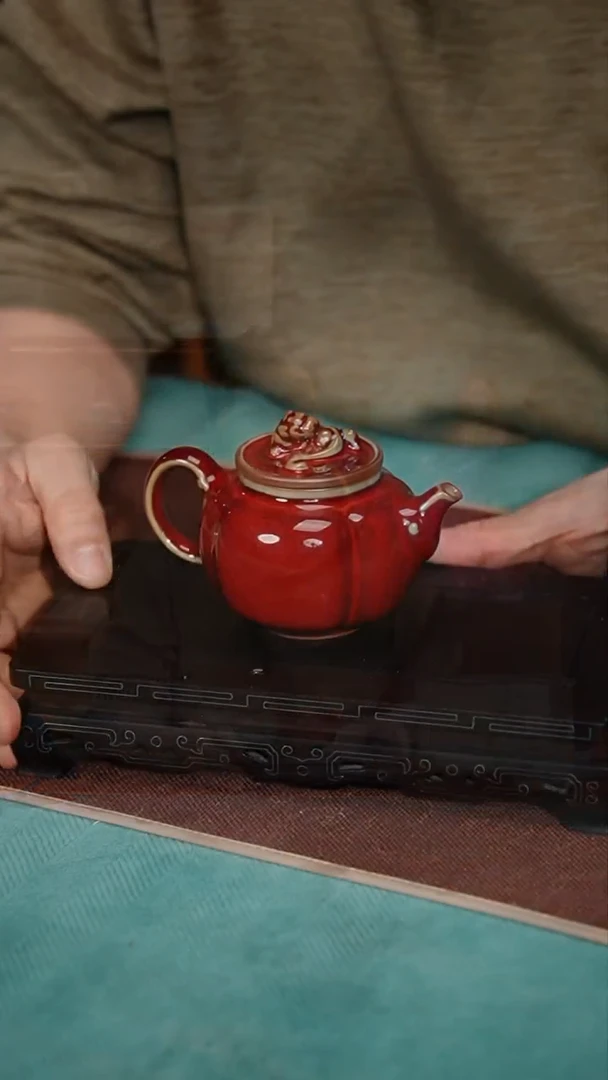 【闪购商品】281-2螭龙壶（钧红釉 星航手制）