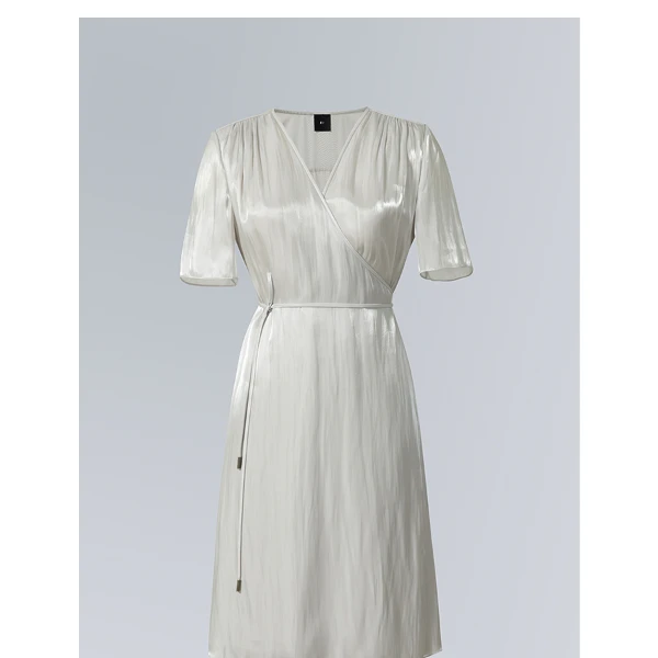 YI月银色交领围裹式连衣裙YDR23216BCSI0B3