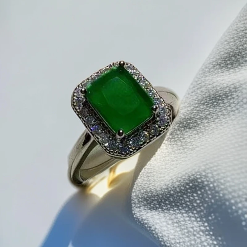 绿戒指方形四爪b152