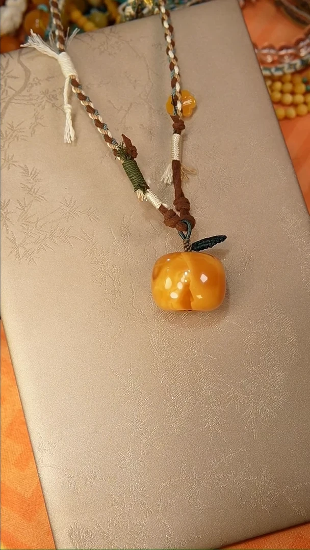 【闪购商品】琥珀颈饰未镶嵌颈饰