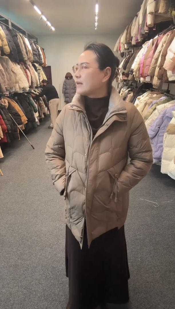 艾雨衣尚一秒闪购羽绒服