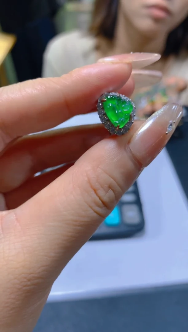 未镶嵌戒指翡翠多样性发一