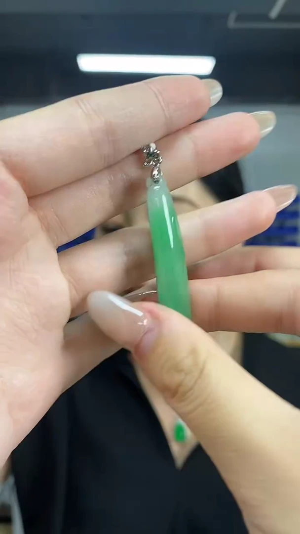 颈饰未镶嵌翡翠闪购链接 多样性发其一颜色微差
