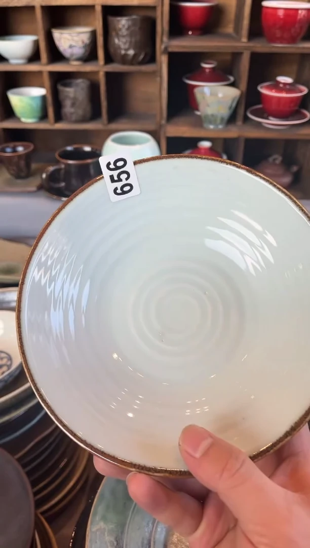 【闪购商品】瓷片656微瑕外磨砂内青釉盘