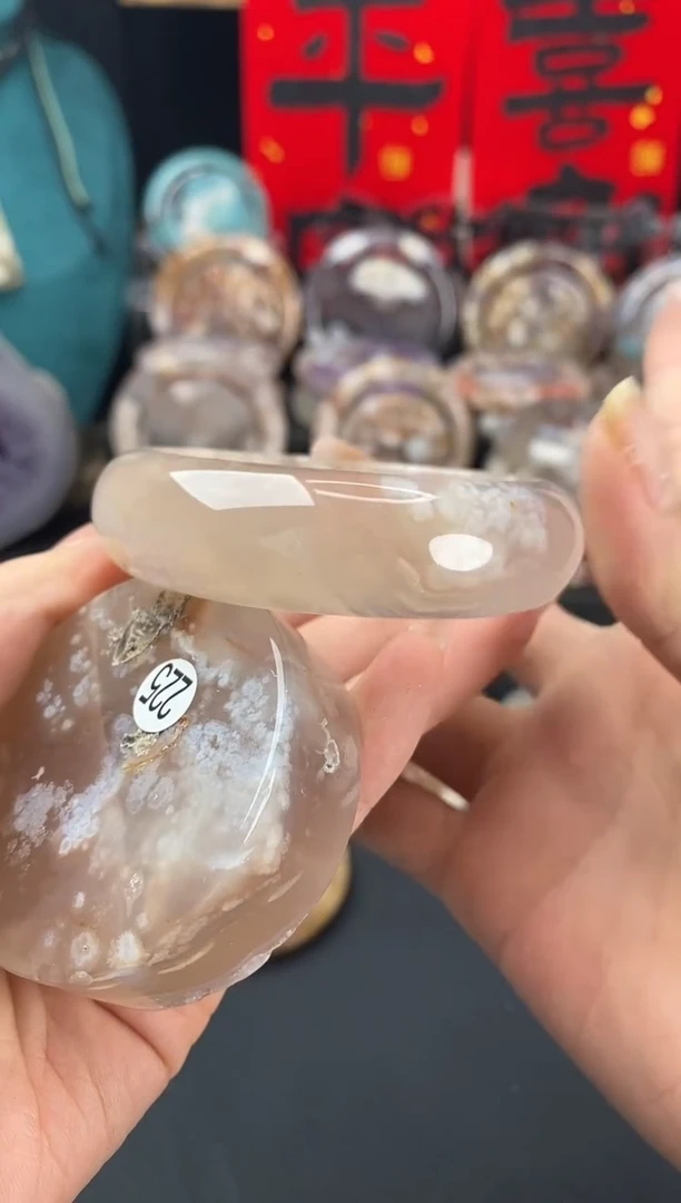 【闪购商品】石英质玉手镯（圆镯）未镶嵌58