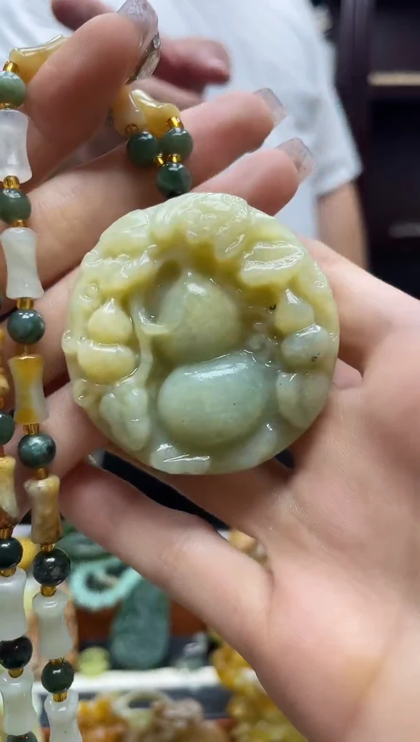 未镶嵌岫玉吊坠·