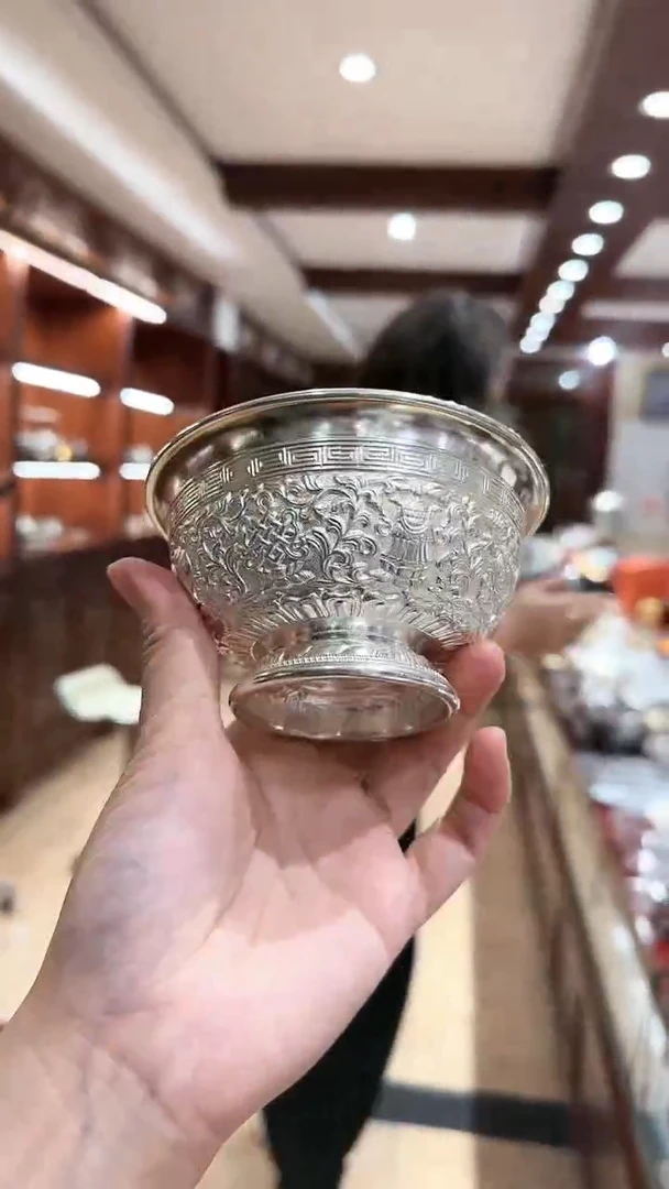 足银999精工手工八宝錾刻双层银碗