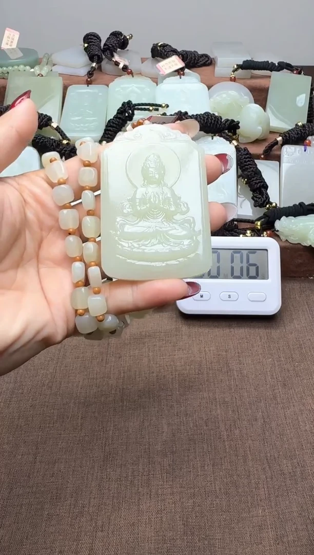 颈饰未镶嵌和田玉1