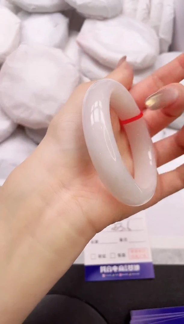 【闪购商品】和田玉手镯未镶嵌4K183-53