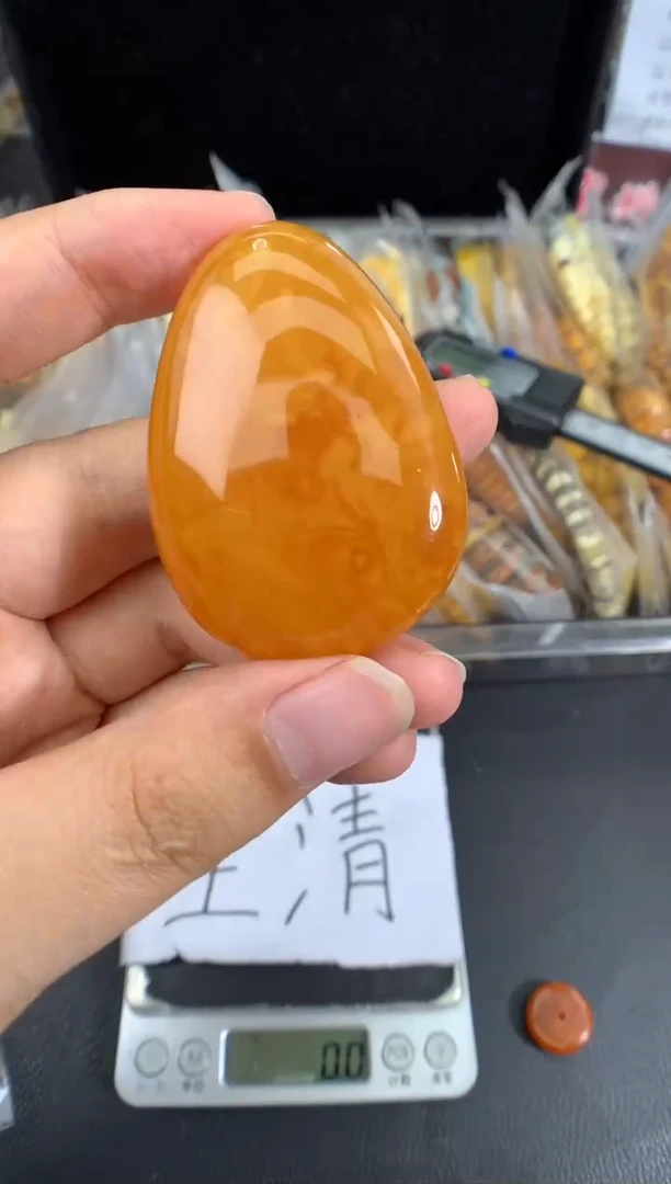 蜜蜡未镶嵌珠宝奇石1