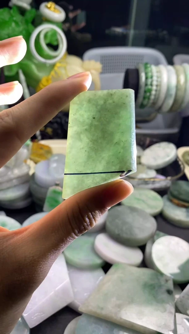 散珠翡翠A货翡翠