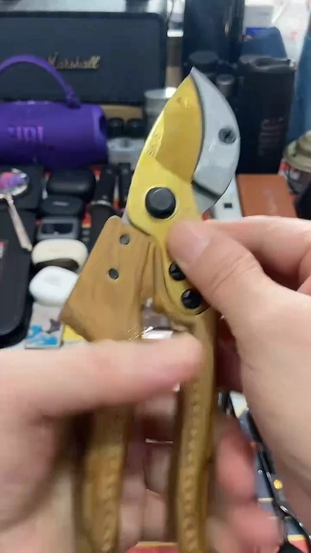 瓷片闪购商品 如图所示