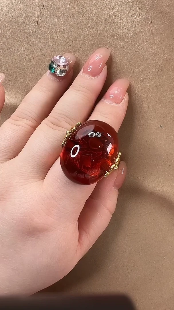 琥珀颈饰未镶嵌戒指