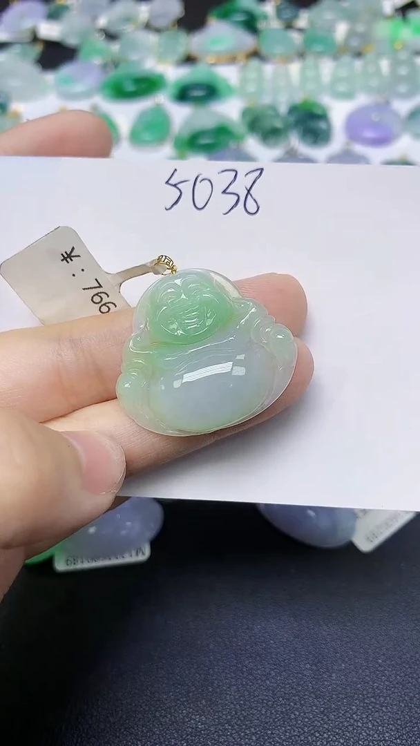 翡翠18K金镶嵌颈饰 天然缅甸翡翠A货