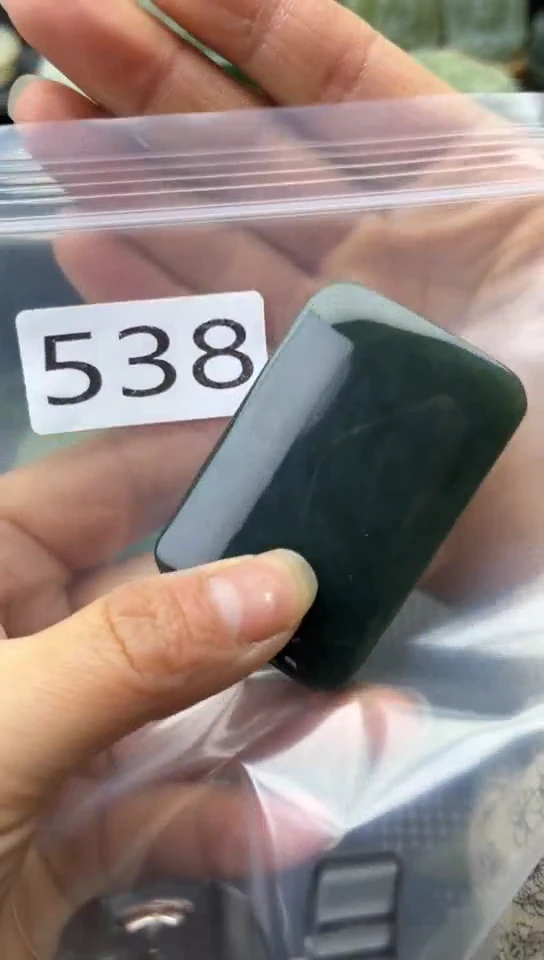 未镶嵌和田玉珠宝半成品牌子