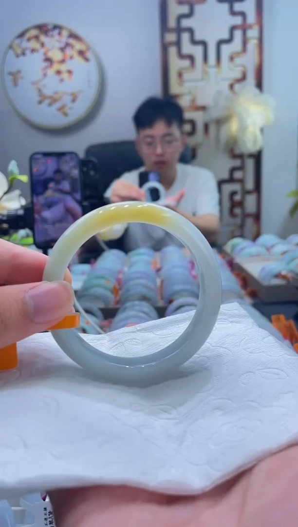 未镶嵌手镯翡翠205-56