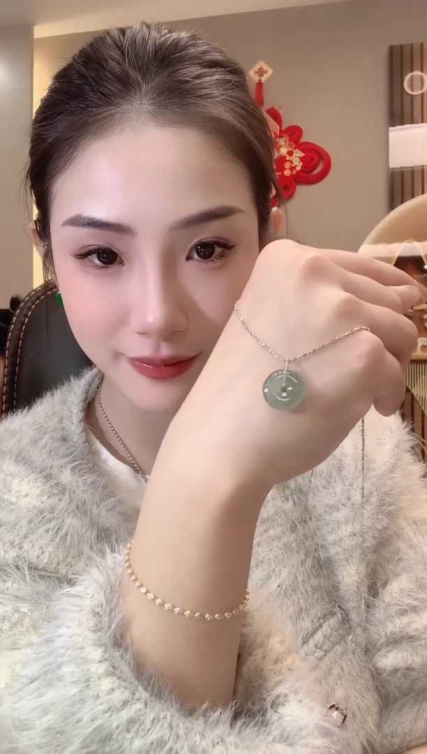 【闪购商品】翡翠吊坠(不含链)18K金镶嵌A5多样性发一件