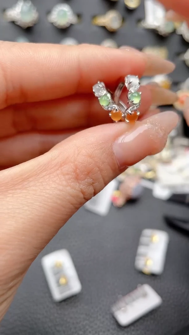 【闪购商品】翡翠戒指银S925镶嵌2222222222  69