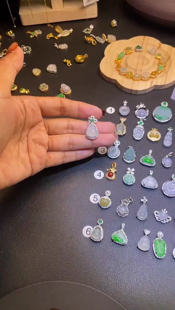 吊坠(不含链)银S925镶嵌翡翠1