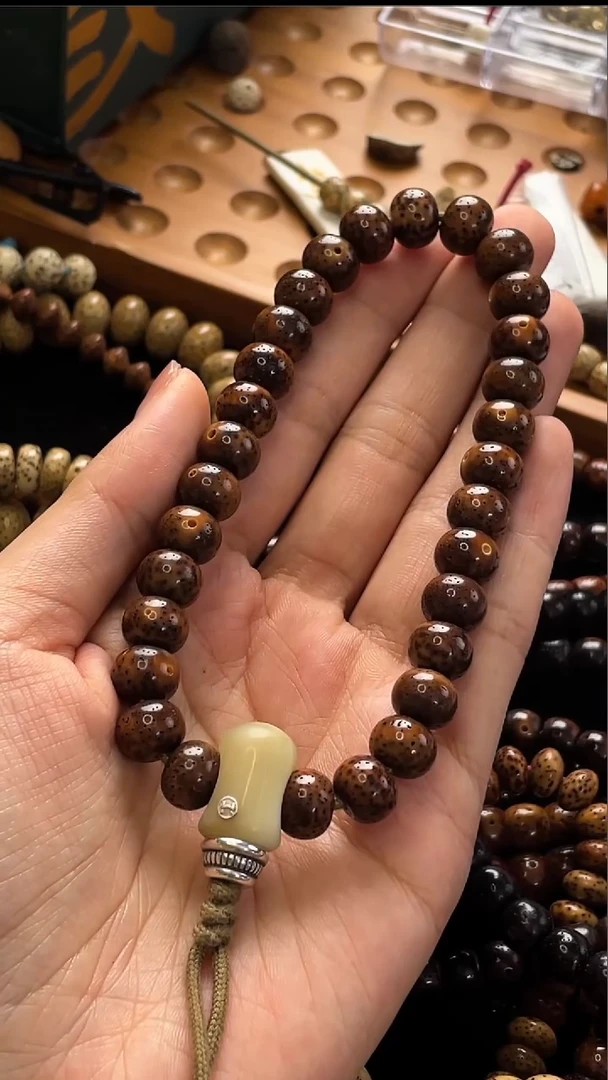 手串星月菩提九*吖精工级中珀苹果珠10*8手持